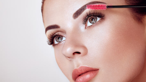 Brush Your Lash Extensions? Here’s Why You Should Do It Daily