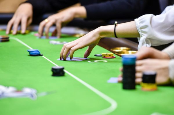 Em Poker