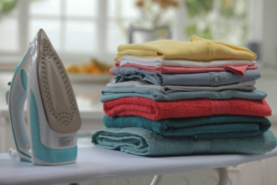 Expert Tips to Iron Your Clothes Professionally